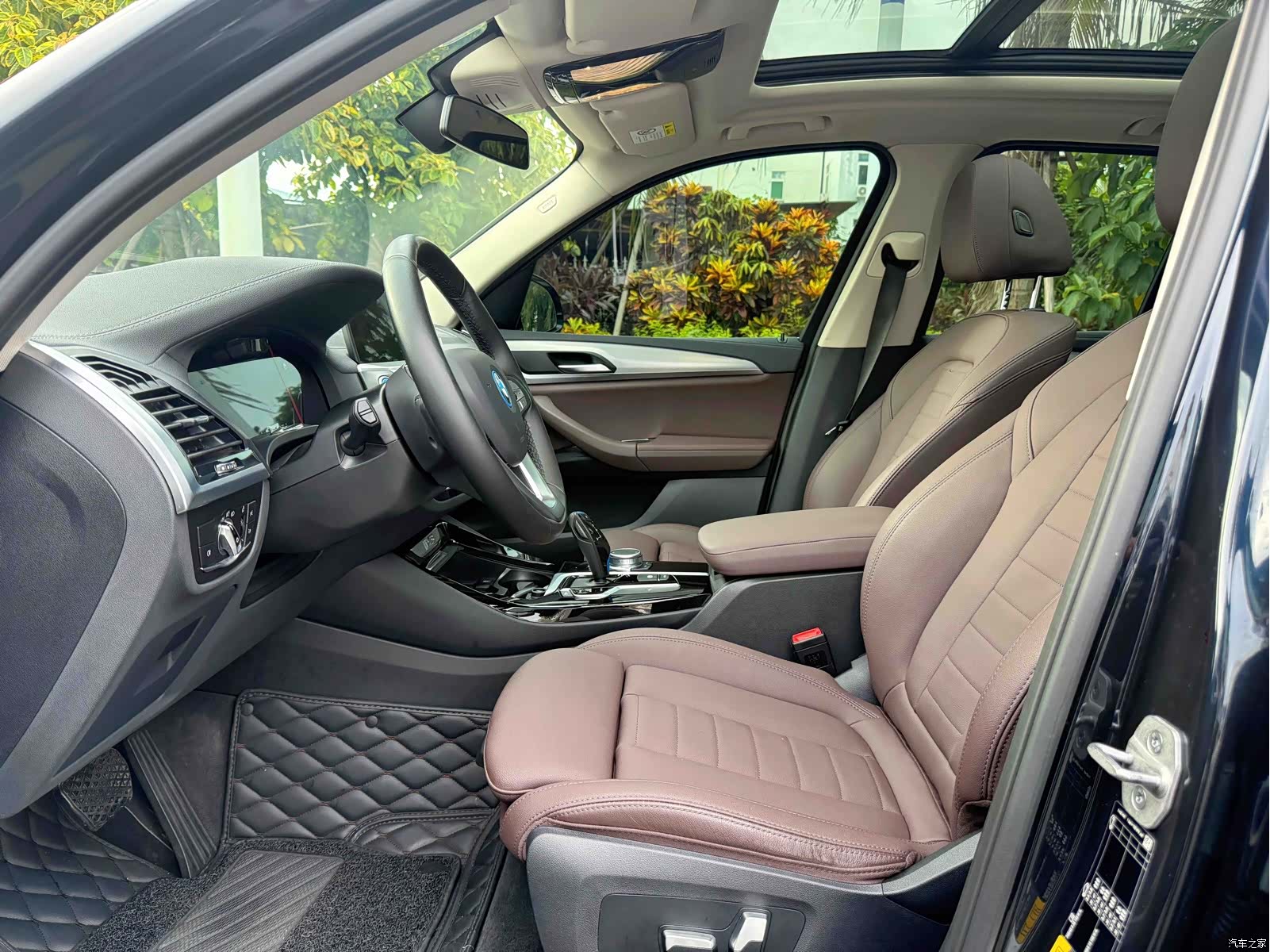 BMW iX3, 2021 4