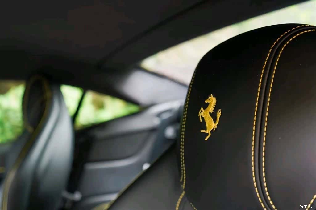 Ferrari California, 2015 7