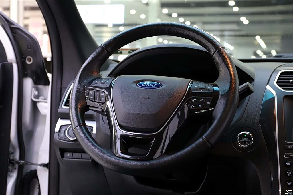 Ford Explorer, 2018 12