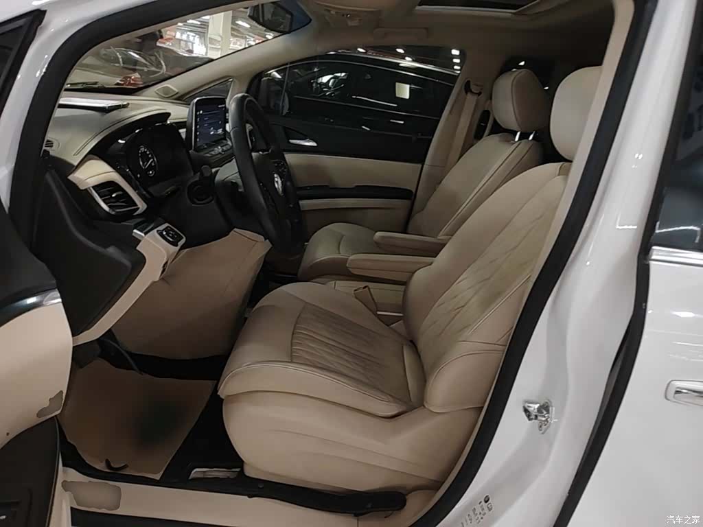 Buick GL8, 2023 11