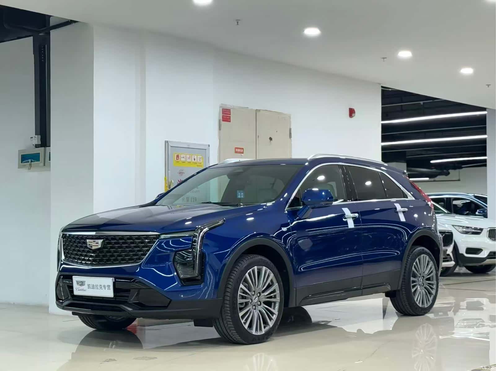 Cadillac XT4, 2024 1