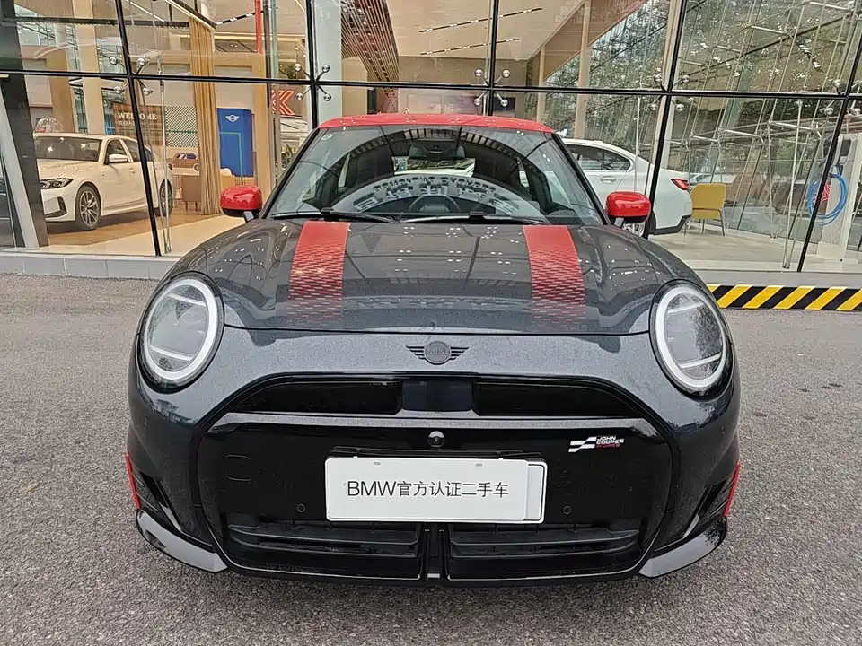 MINI Electric JCW