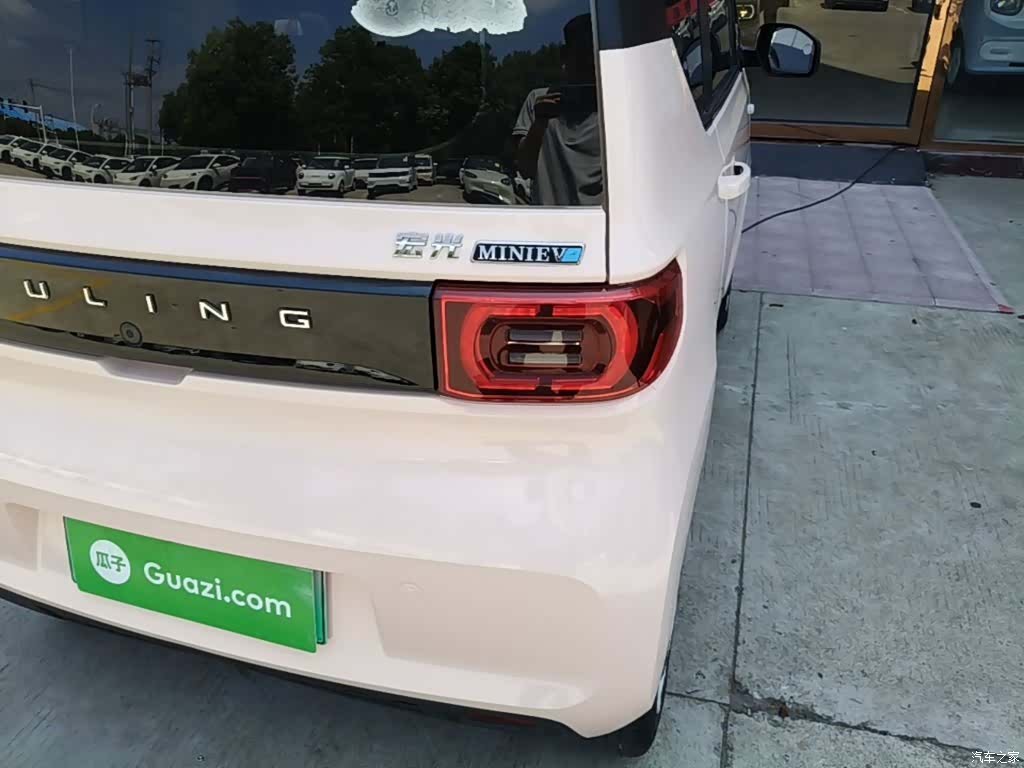 Wuling MINIEV, 2021 8