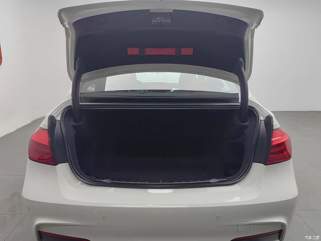 BMW 3 Series, 2017 16