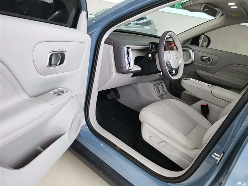Leapmotor B10, 2025 16