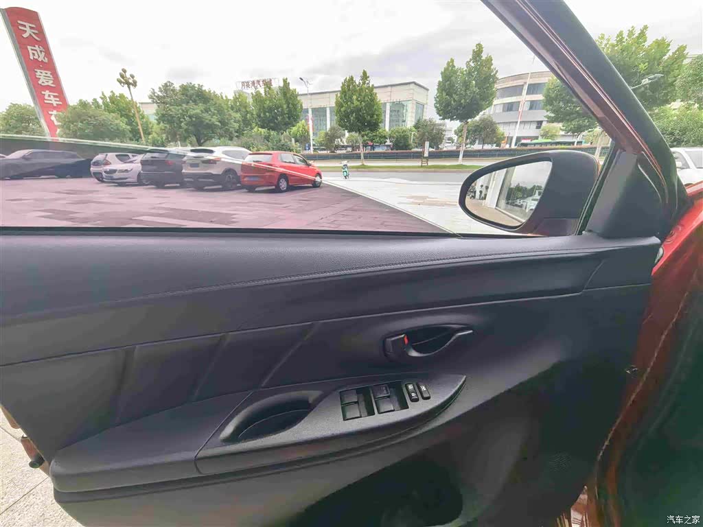 Toyota YARiS L, 2023 12