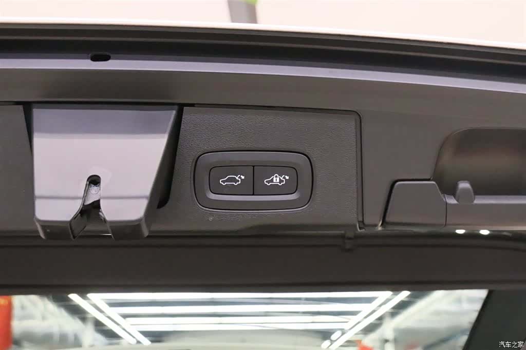 Volvo XC60, 2023 16