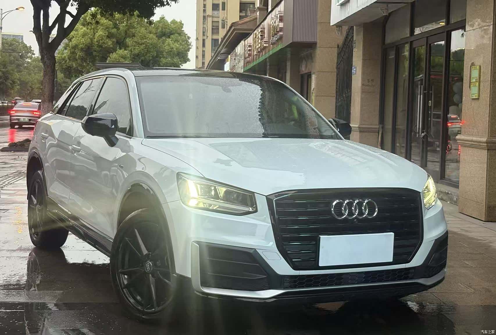 Audi Q2L, 2019 3