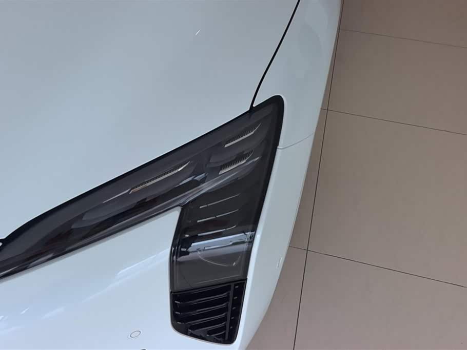 Hongqi EH7 Hongqi EH7