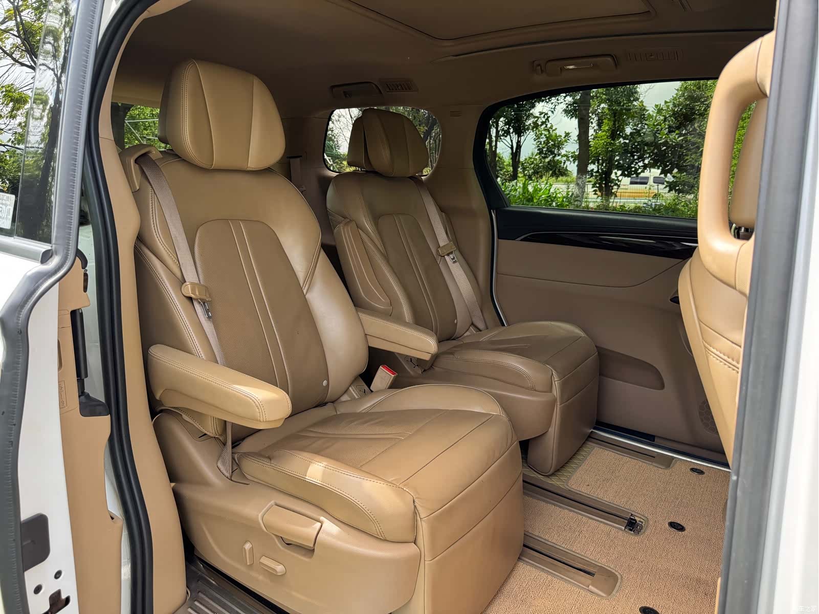 Buick GL8, 2019 9