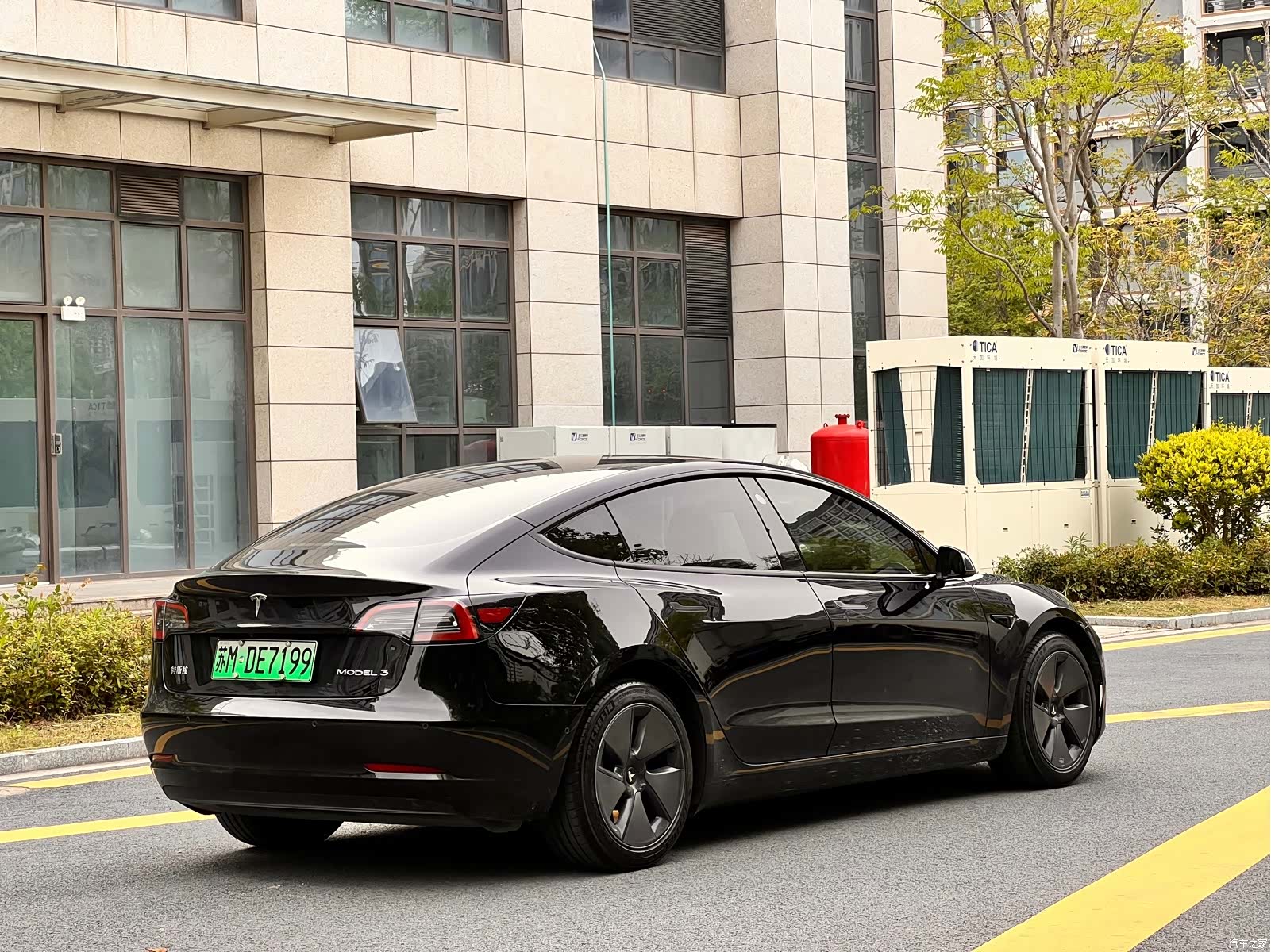 Tesla Model 3, 2023 15