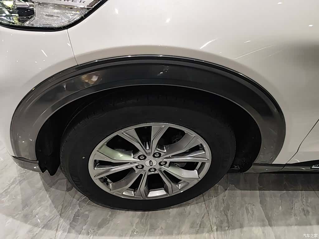 Ford Explorer, 2021 23