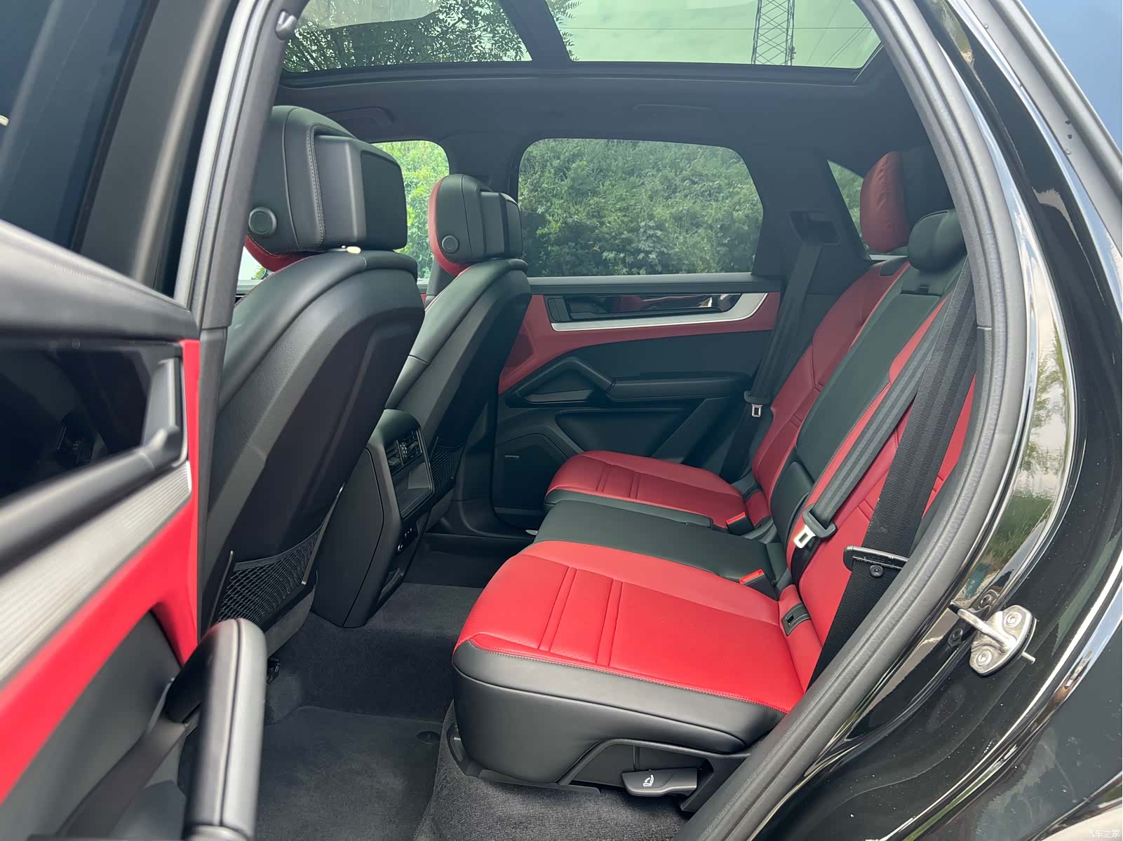 Porsche Cayenne, 2026 8