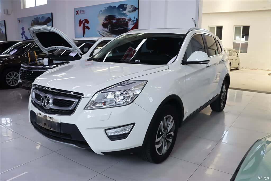 BAIC X65, 2015 1