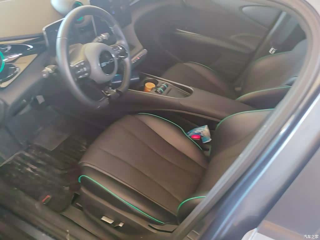 BYD Dolphin, 2023 15