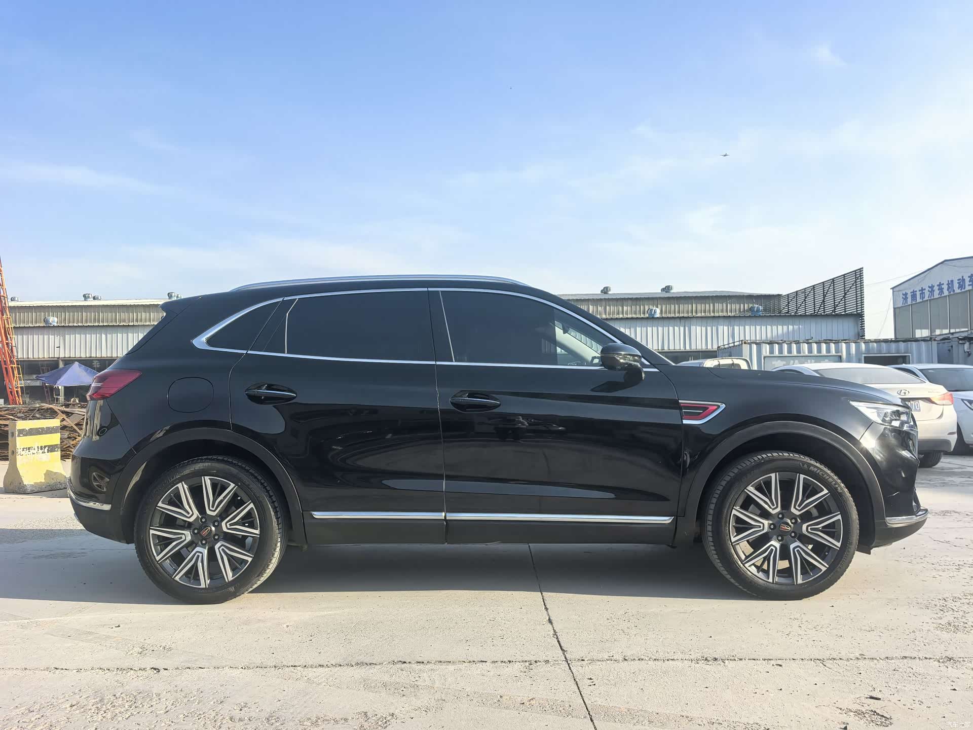 Hongqi HS5, 2022 все фото