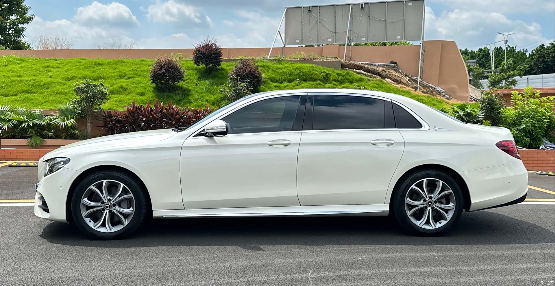 Mercedes-Benz E-Class, 2020 7