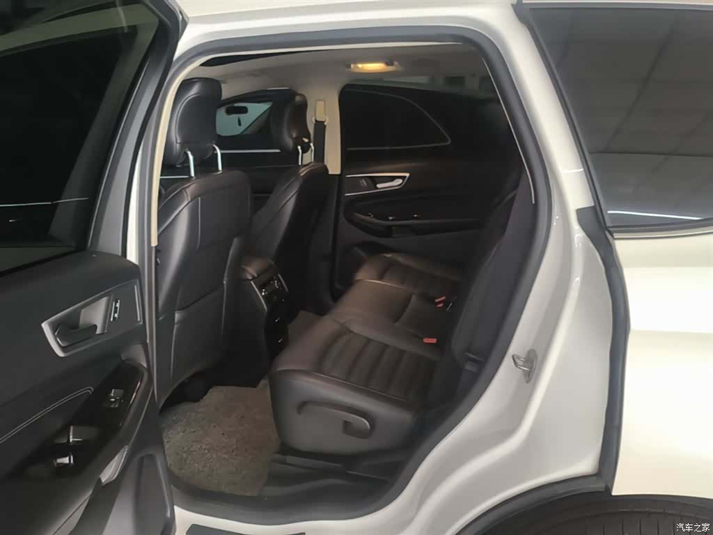 Ford Edge, 2018 17