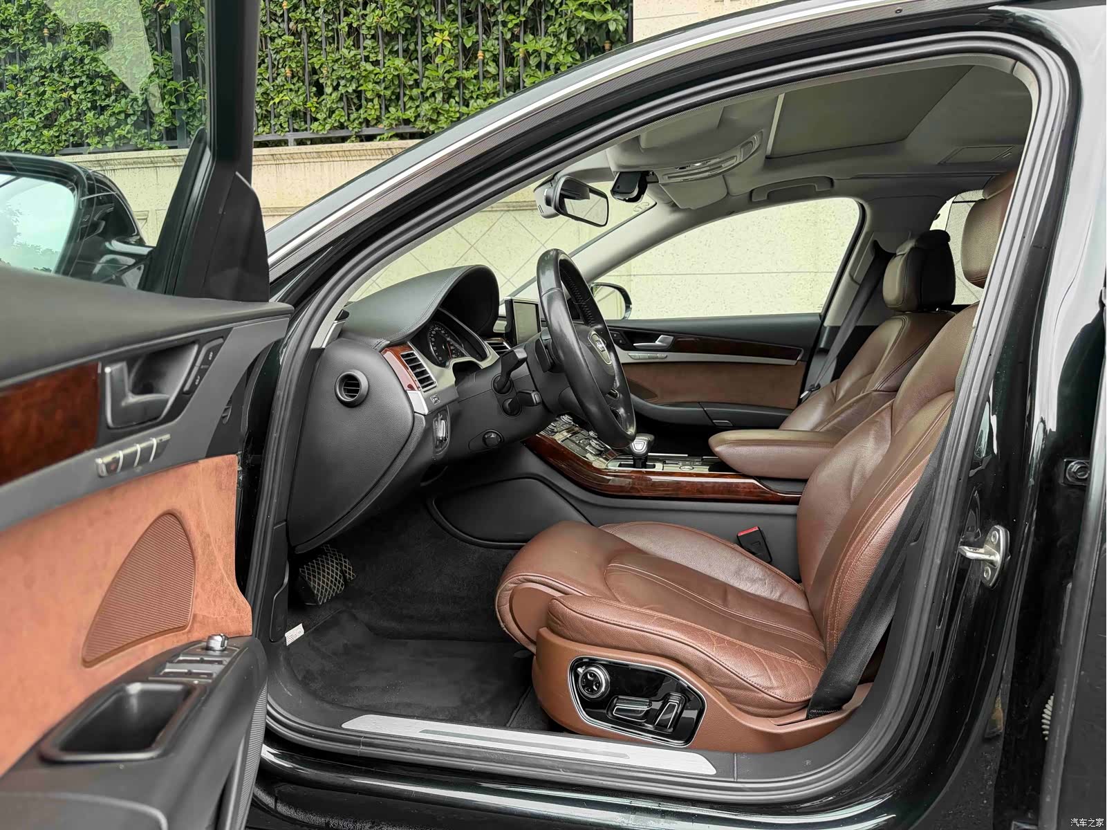Audi A8L, 2012 6
