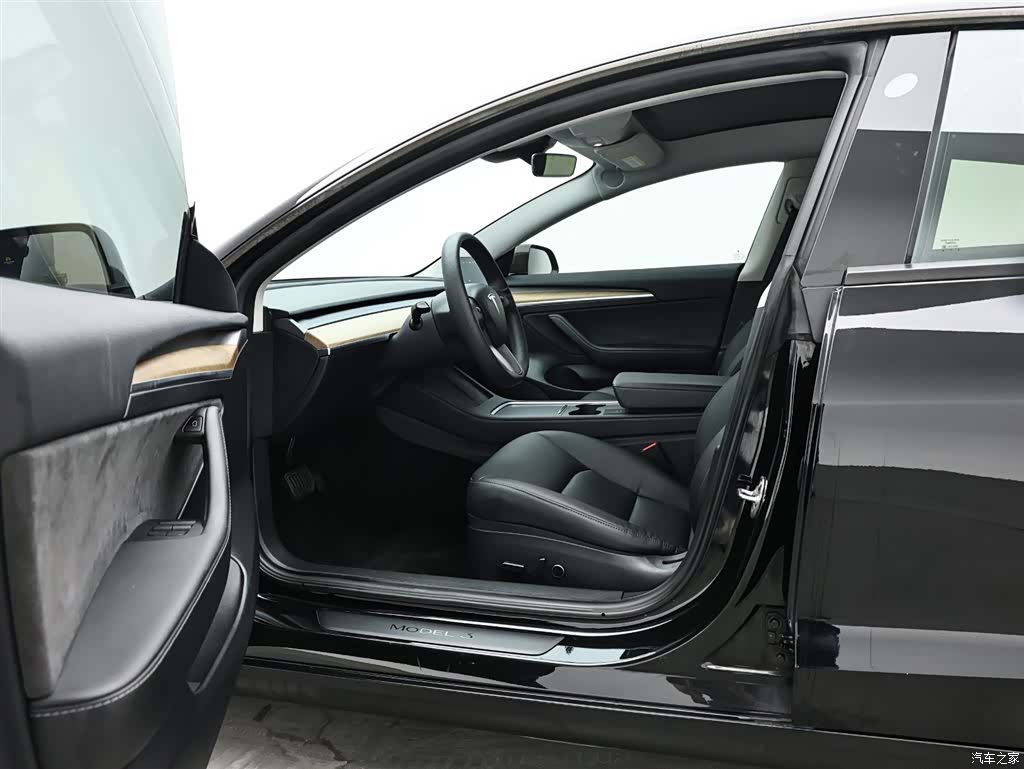 Tesla Model 3, 2021 12