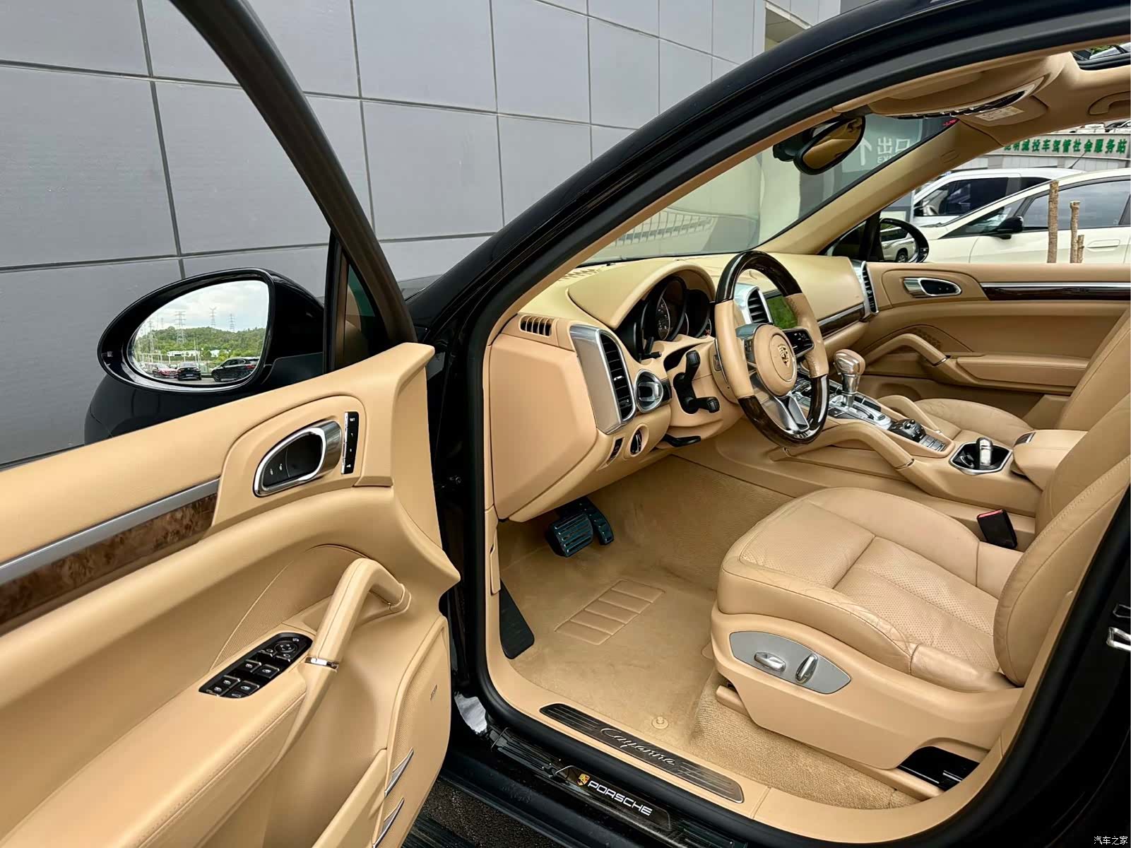 Porsche Cayenne, 2015 8