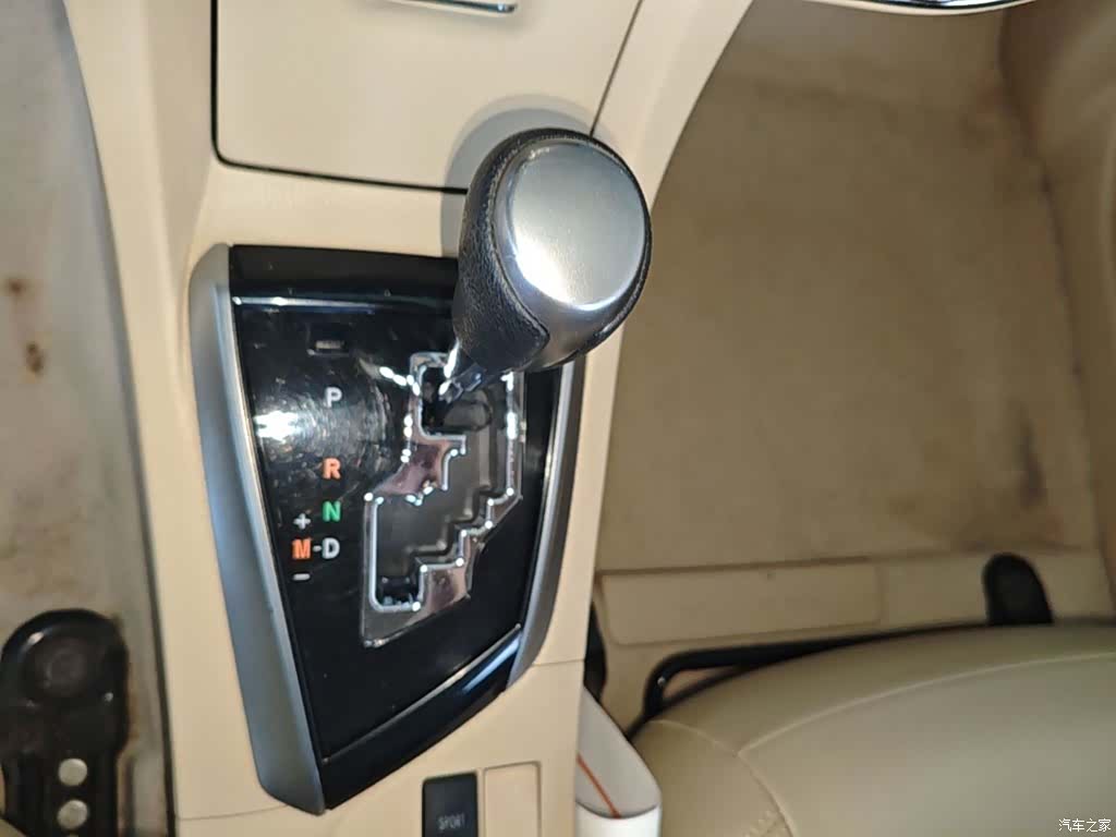 Toyota Corolla, 2015 10