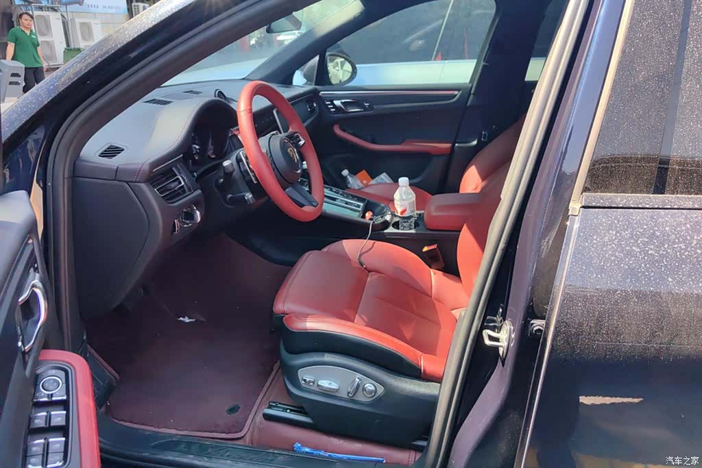 Porsche Macan, 2022 9