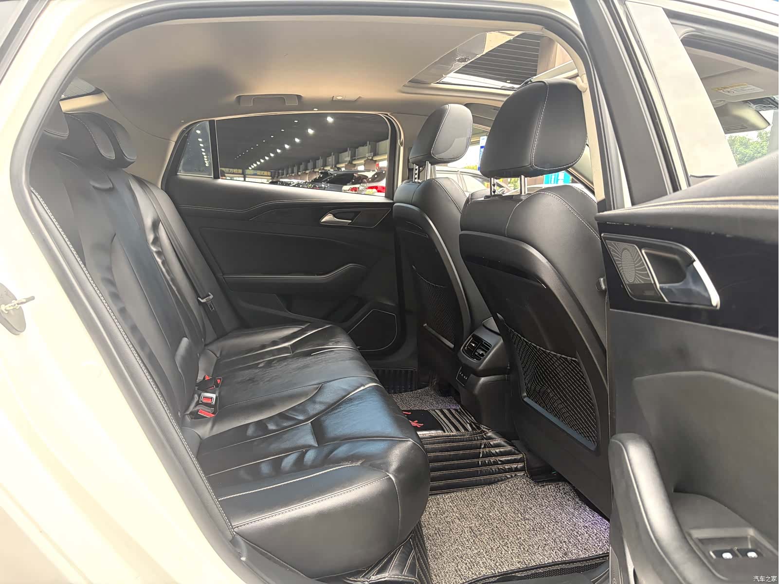Hongqi H5, 2019 15