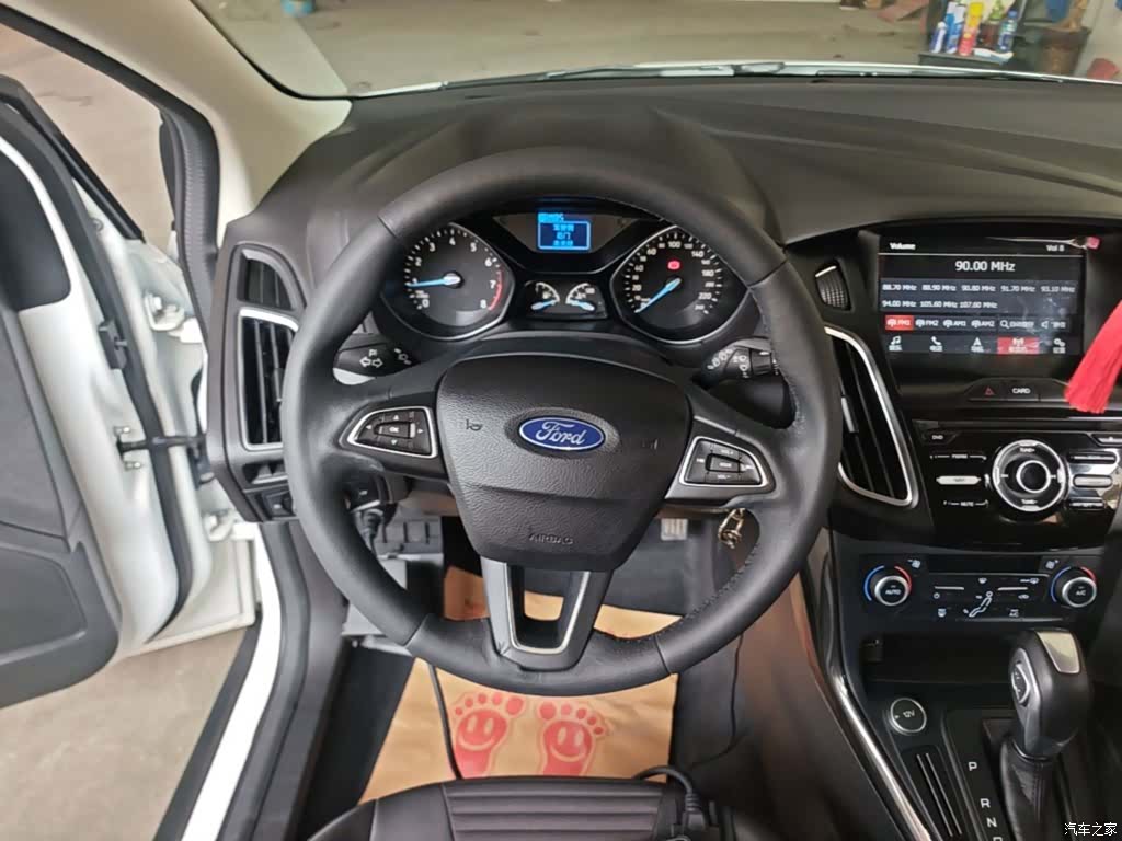 Ford Focus, 2017 11