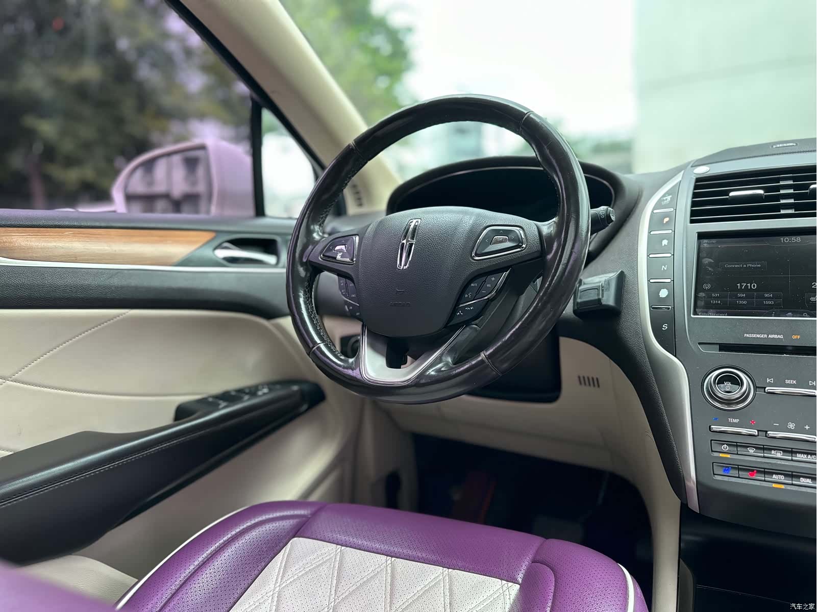 Lincoln MKC, 2015 23