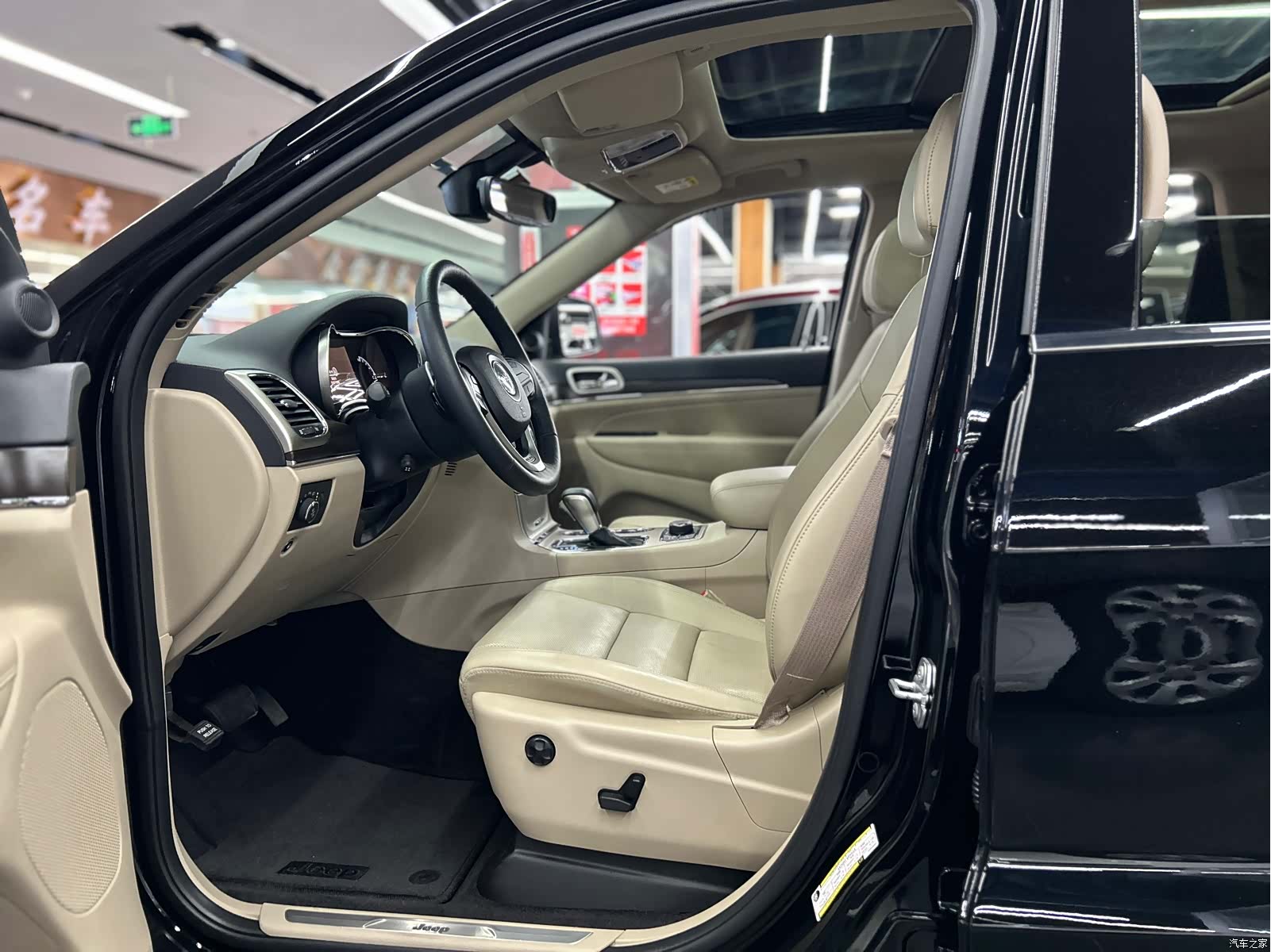 Jeep Grand Cherokee, 2018 11