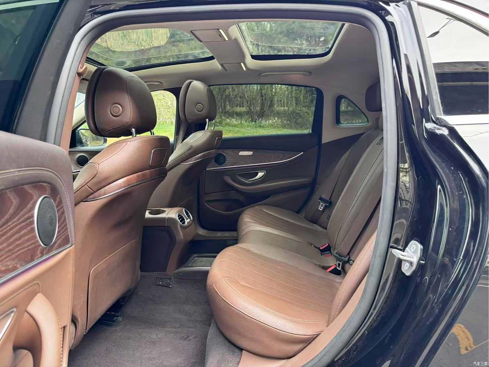 Mercedes-Benz E-Class, 2019 8
