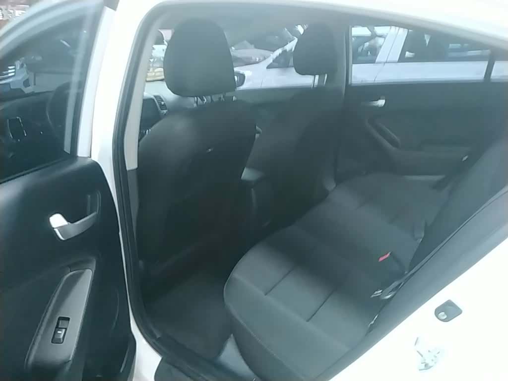 Kia K3, 2015 17