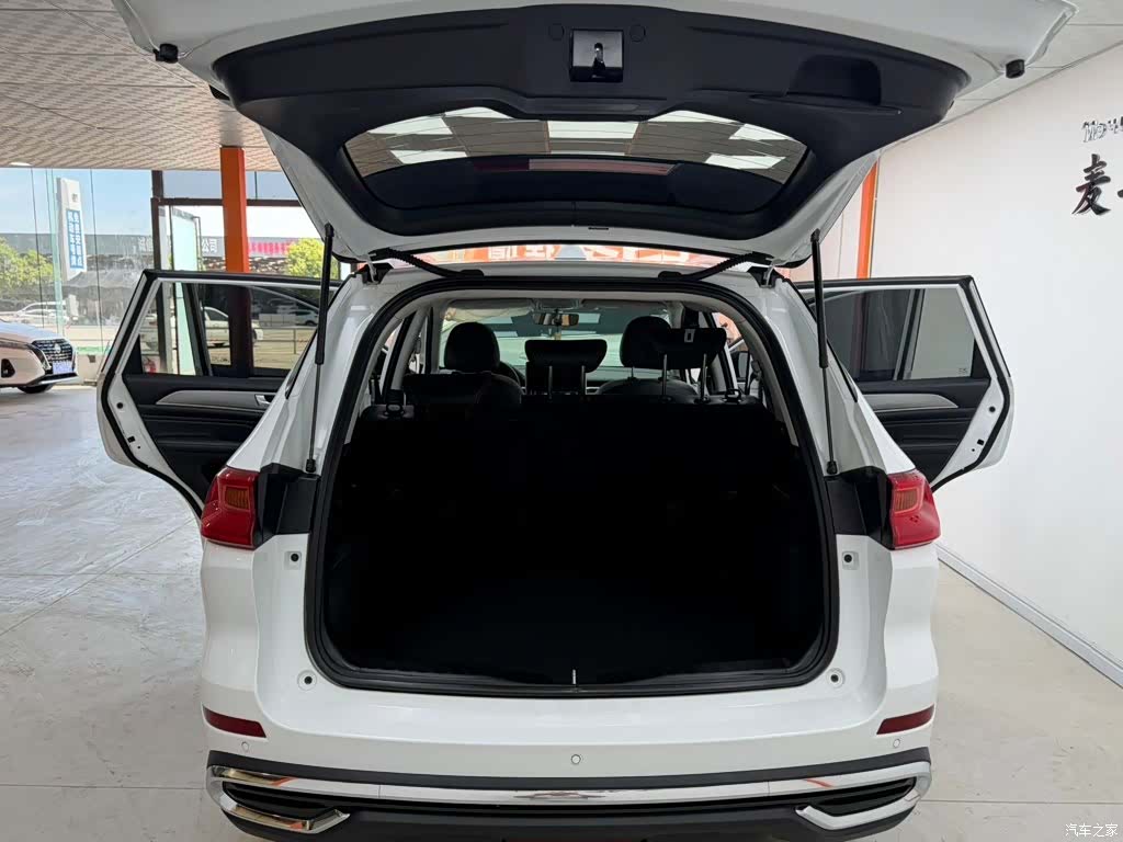 Haval M6, 2023 13