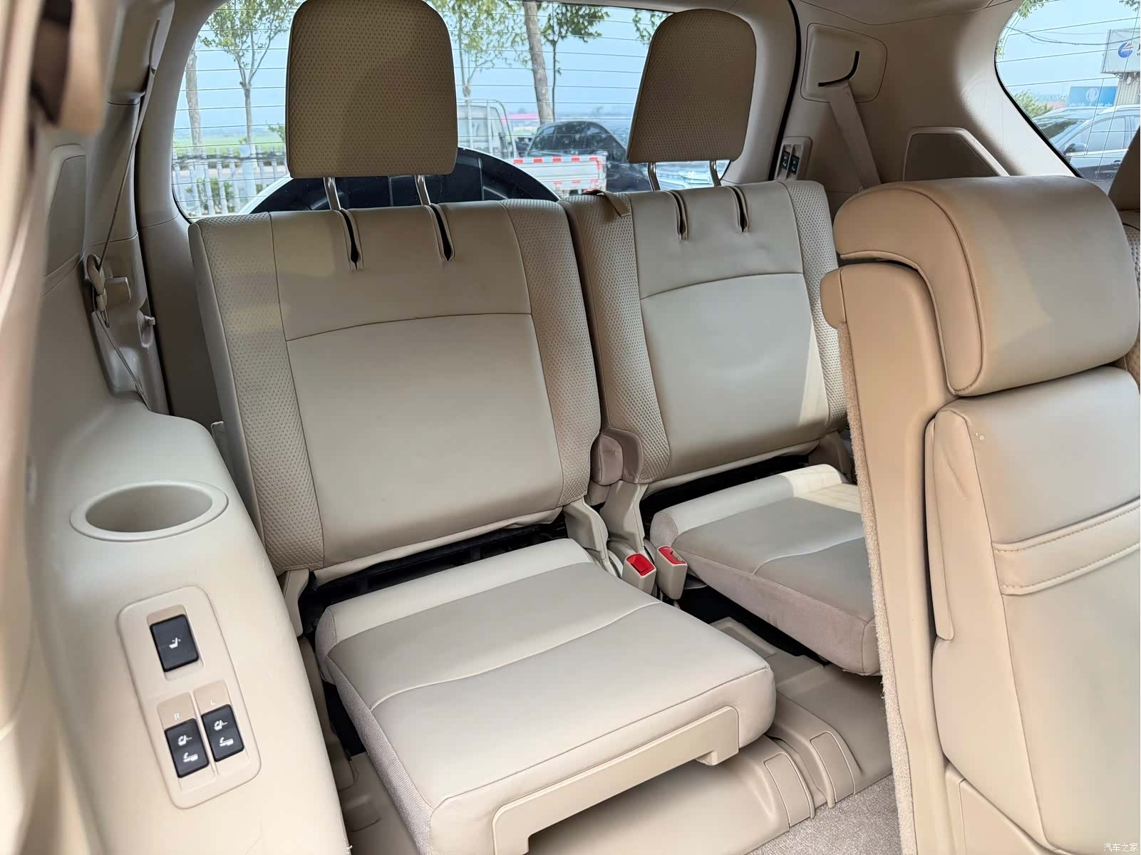 Toyota Prado, 2012 28