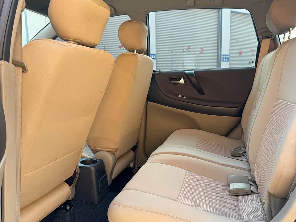 Suzuki Liana