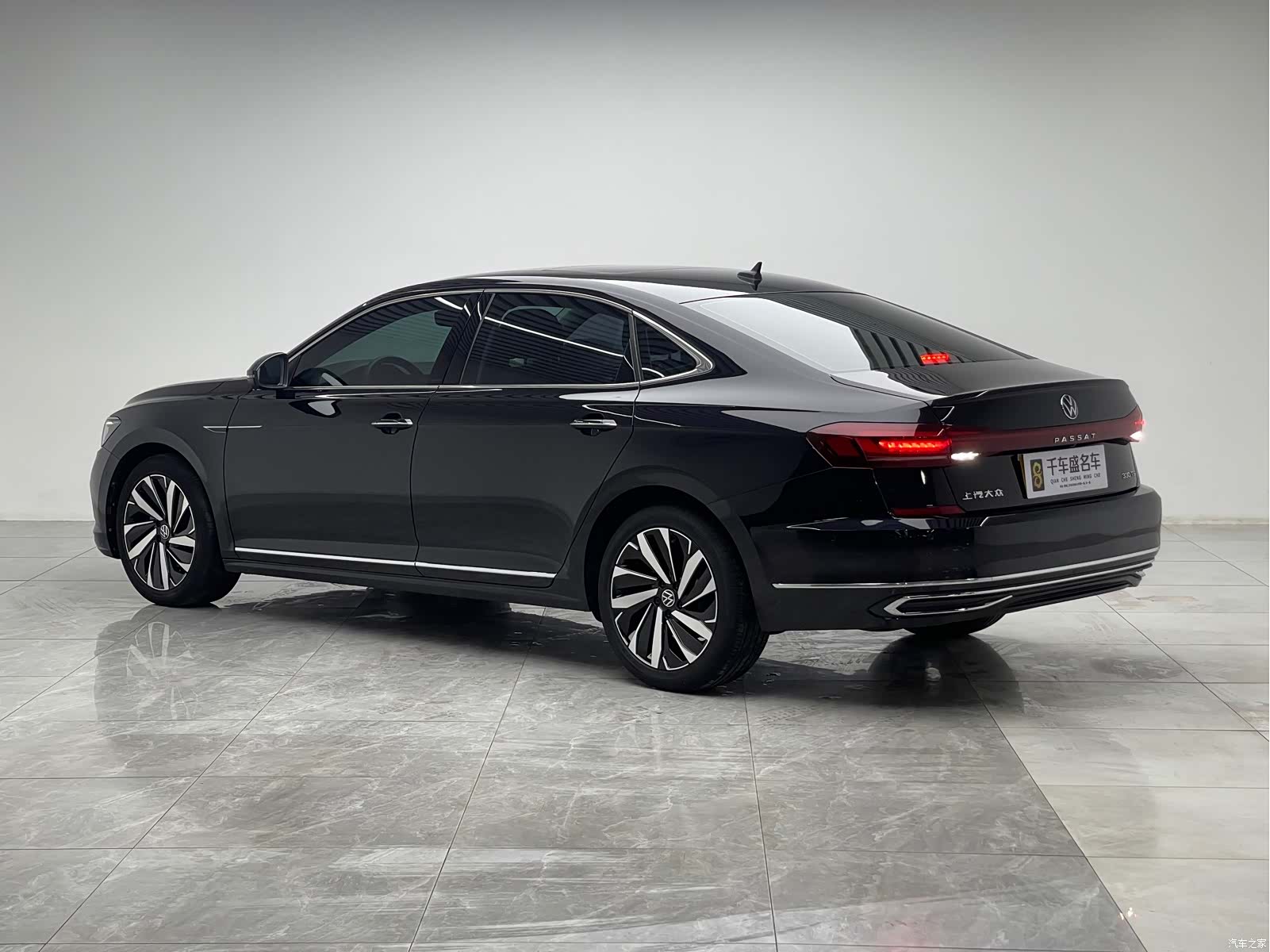 Volkswagen Passat, 2022 4