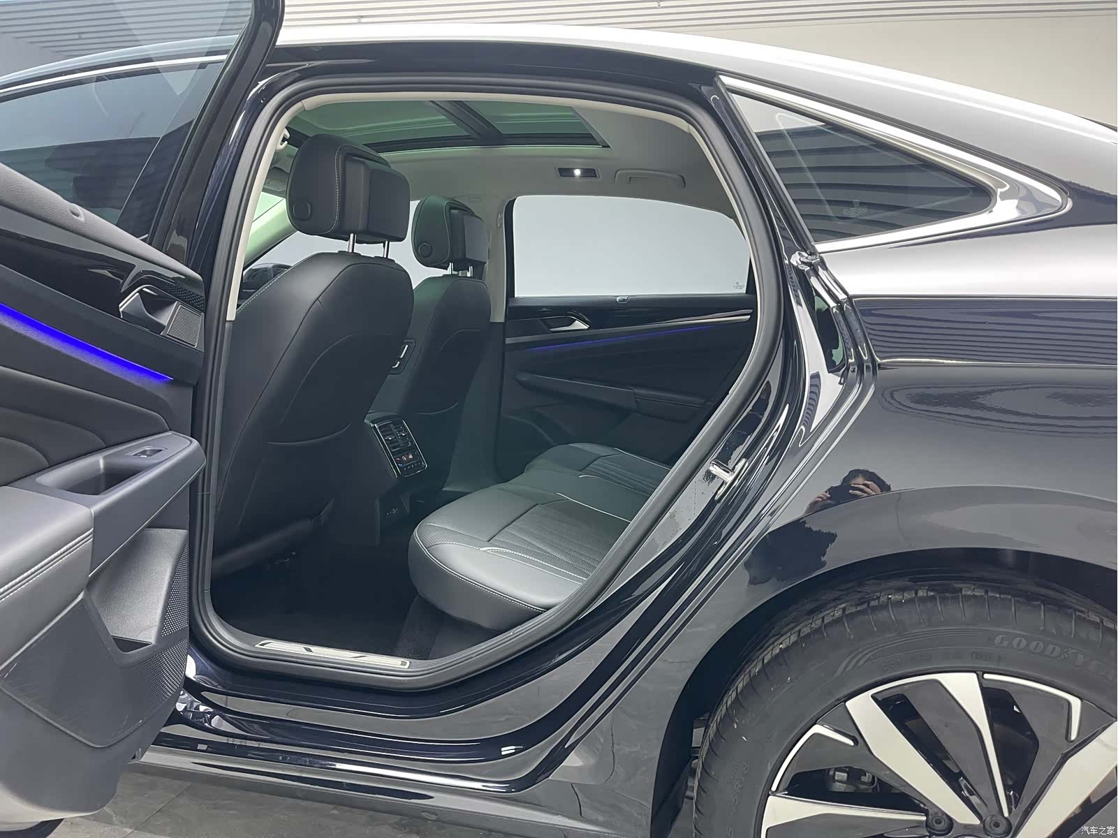 Volkswagen Passat, 2022 17