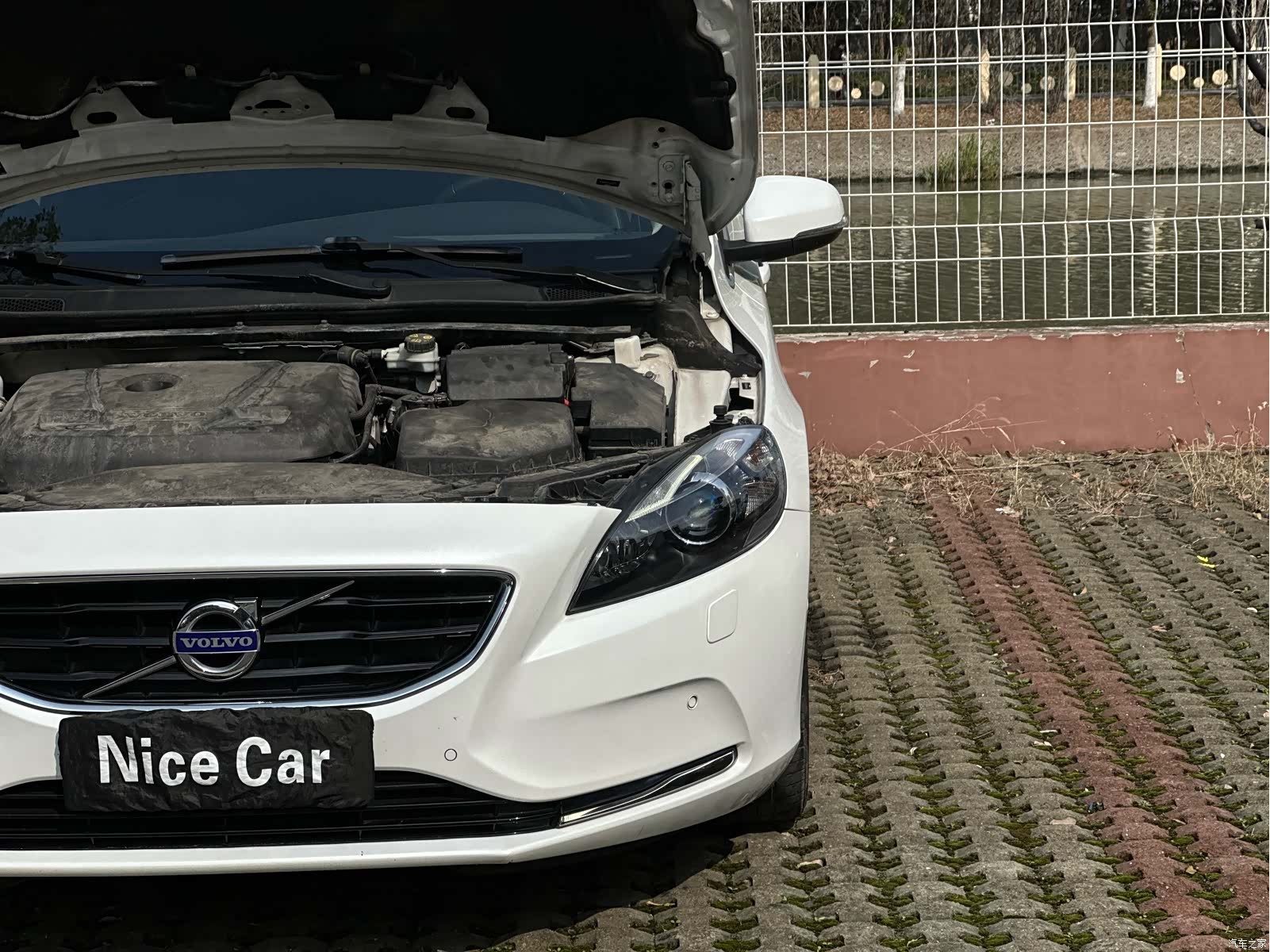 Volvo V40, 2016 27
