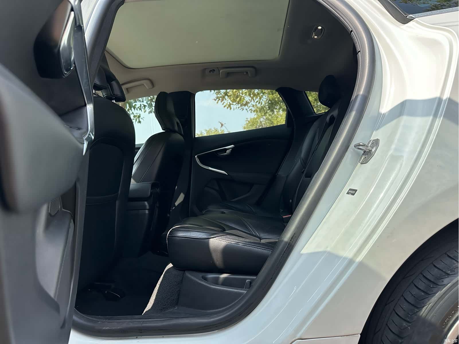 Volvo V40, 2016 18