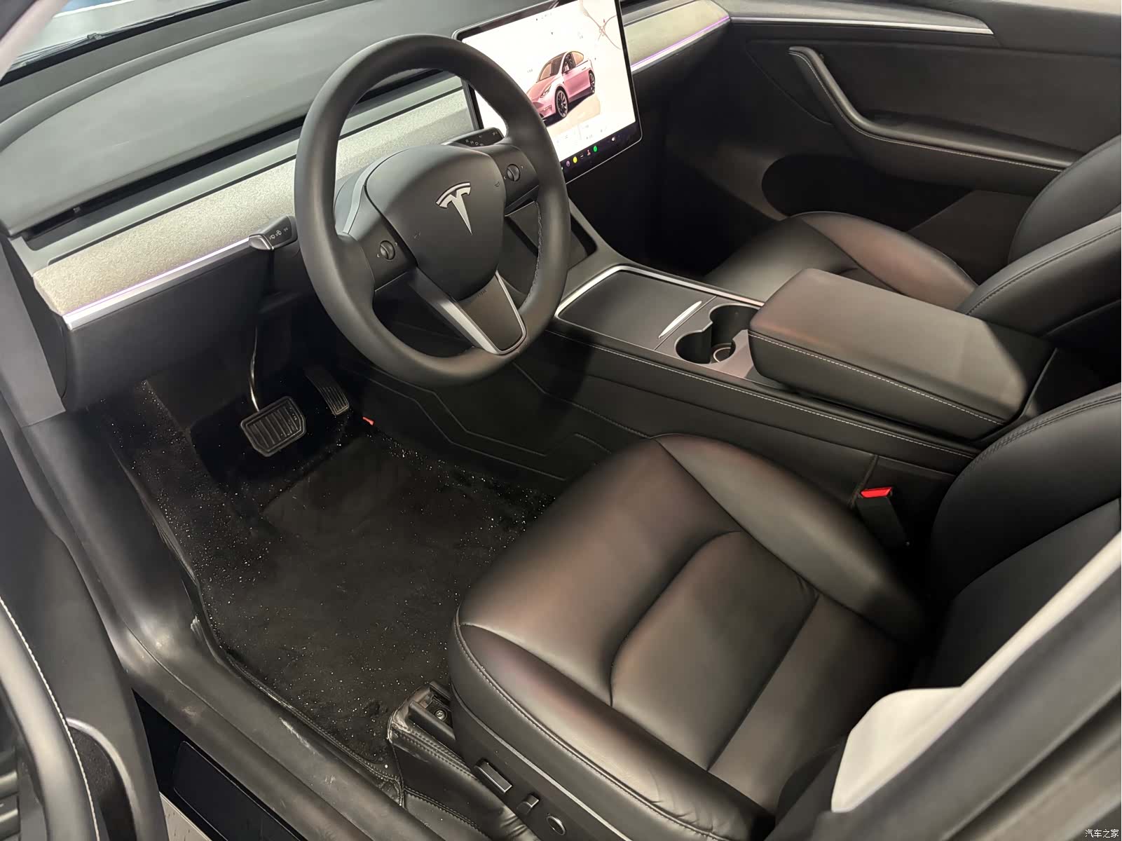 Tesla Model Y, 2024 11