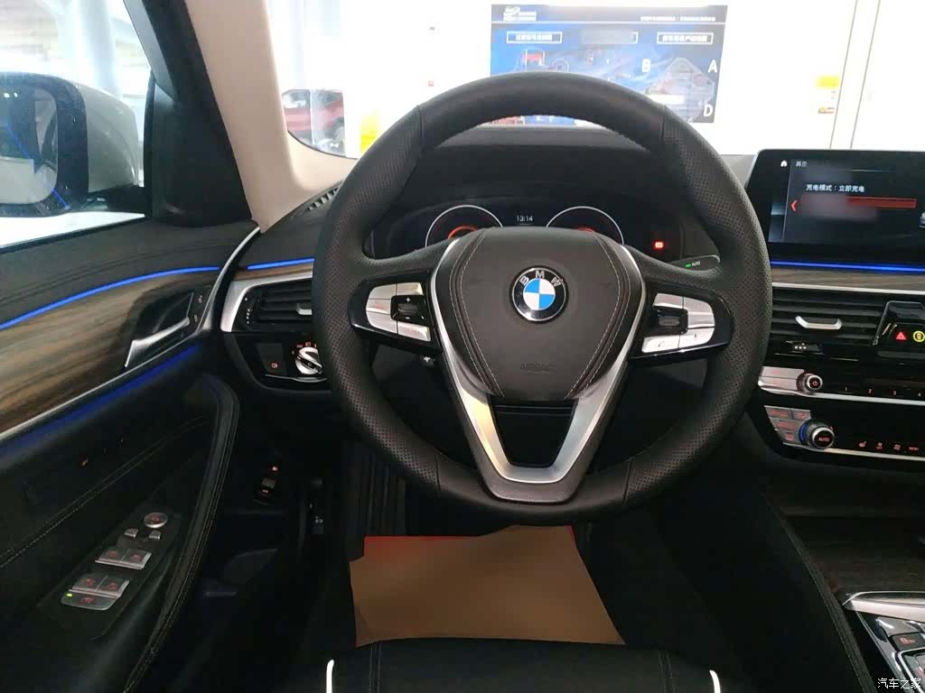 BMW 5 Series, 2019 11