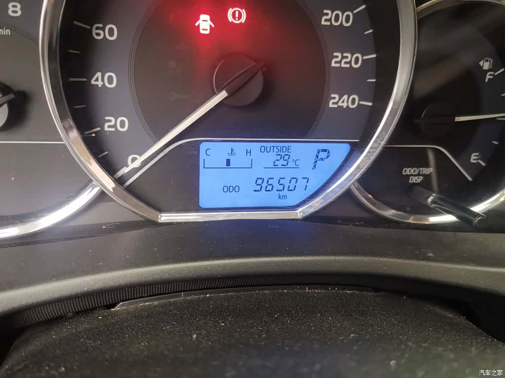 Toyota Corolla, 2018 все фото