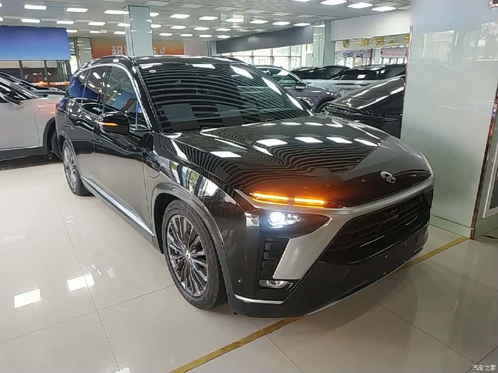 NIO ES8, 2022 4