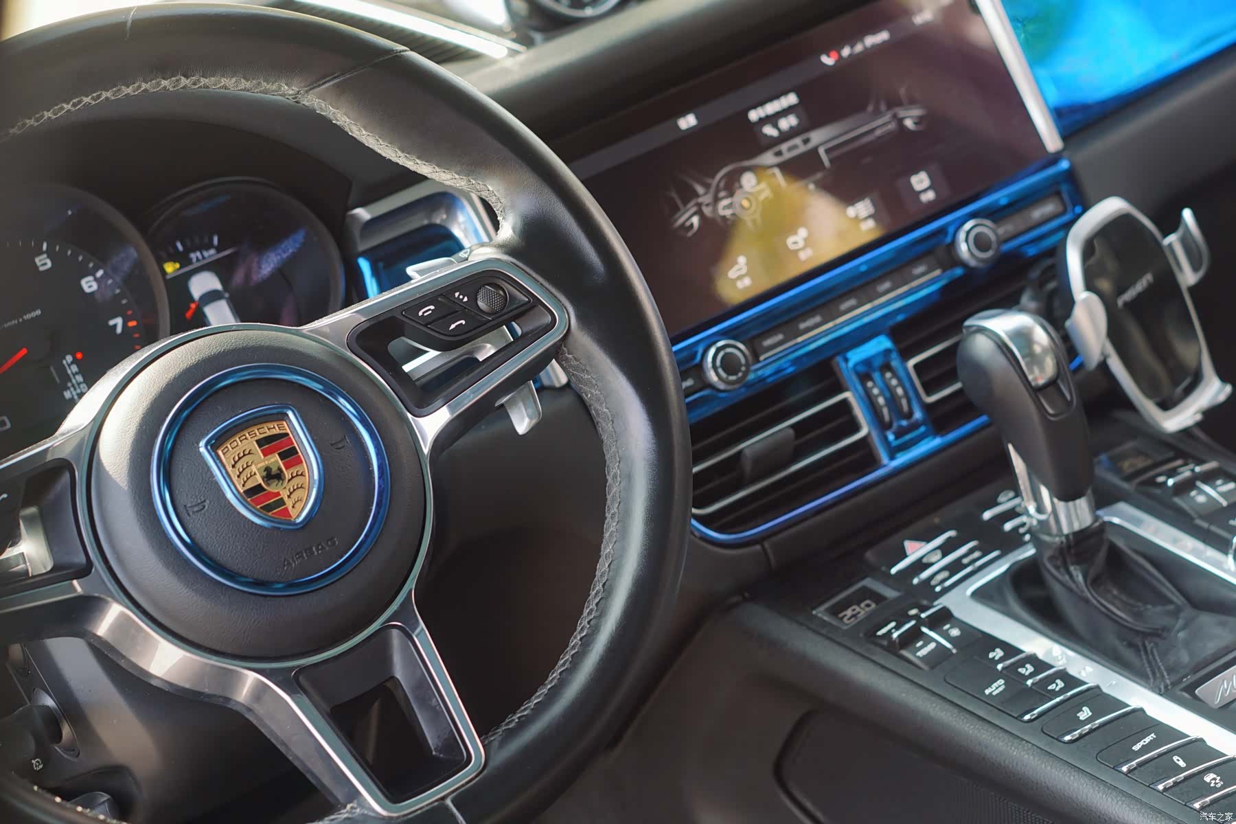 Porsche Macan, 2019 10