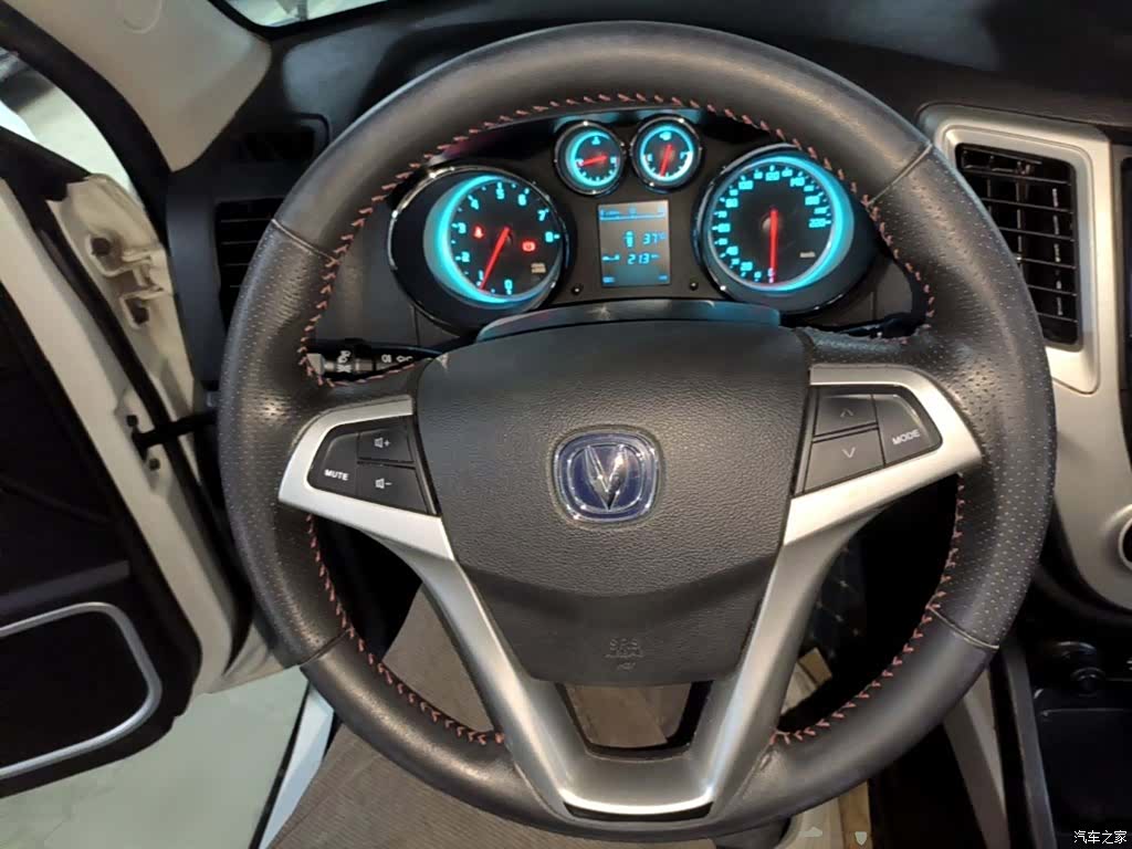 Changan CS35, 2015 11