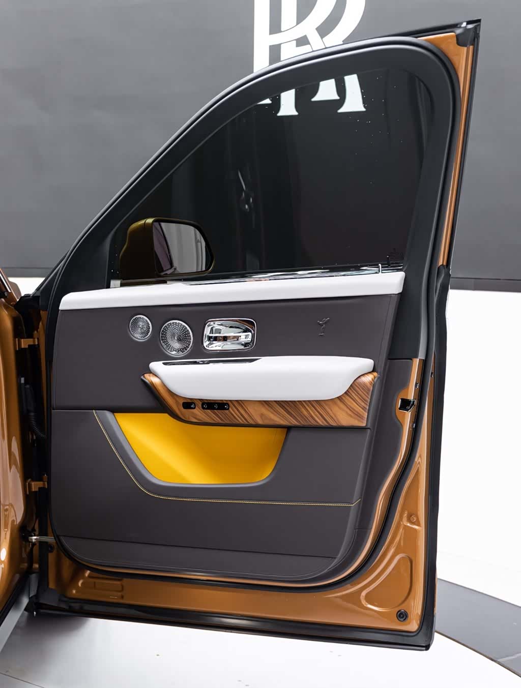 Rolls-Royce Cullinan, 2024 21