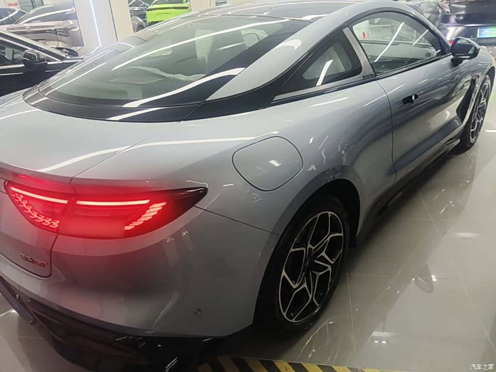 Neta GT, 2026 все фото