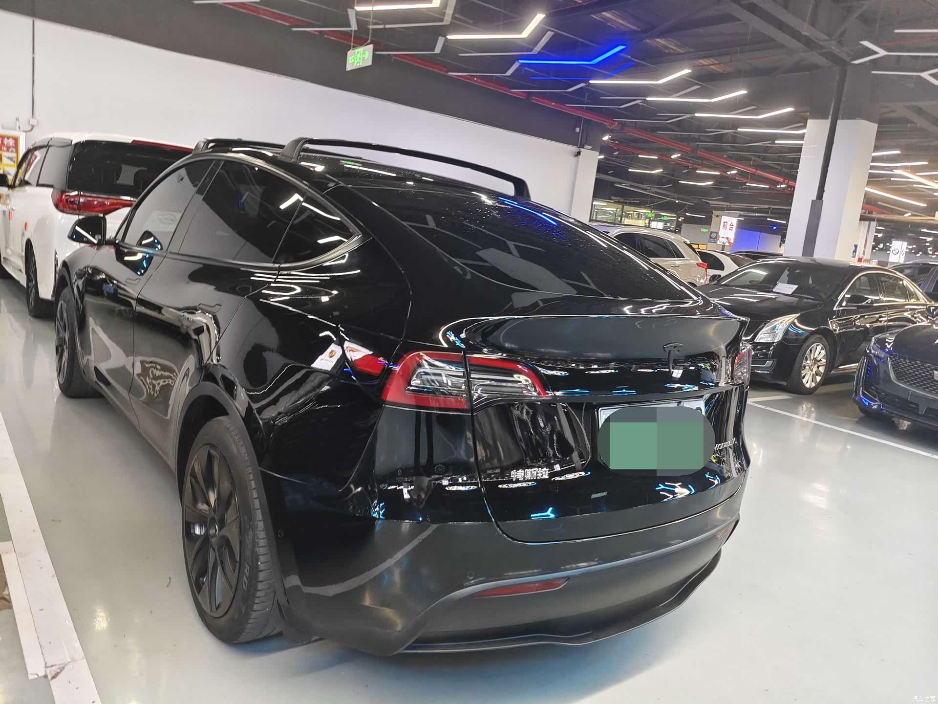 Tesla Model Y, 2022 21