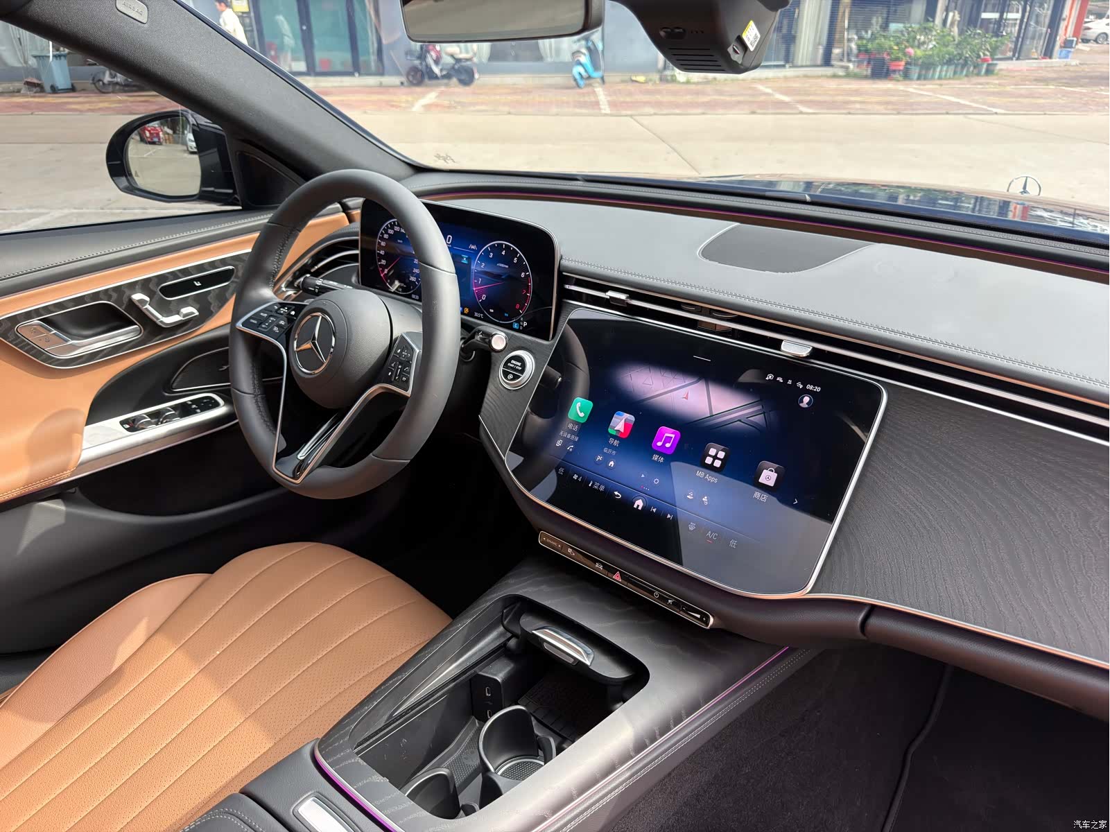 Mercedes-Benz E-Class, 2026 10